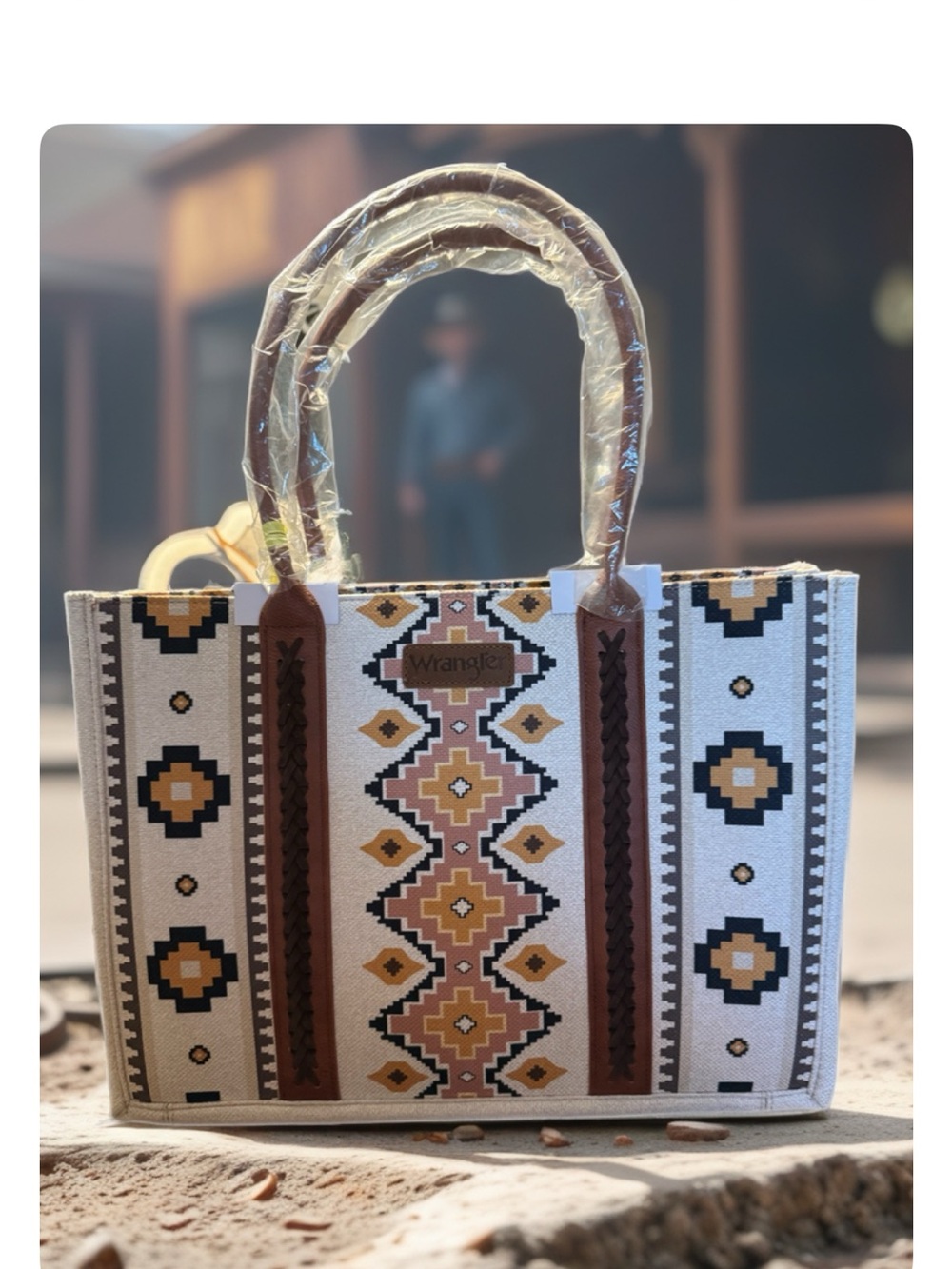 Wrangler Large Geometric Print Tote Bag in Cream and Brown